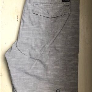 Guess Men’s Carlyle textured flat front shorts